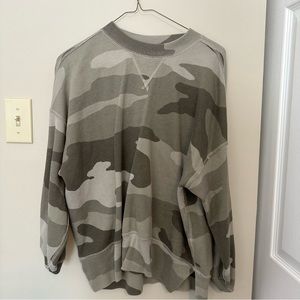 Abercrombie x Jen Reed camo sweatshirt